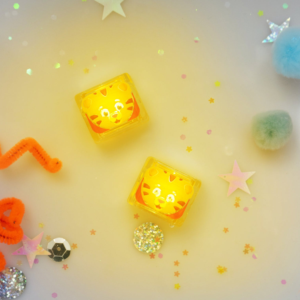 Daniel Tiger Light-Up Cubes