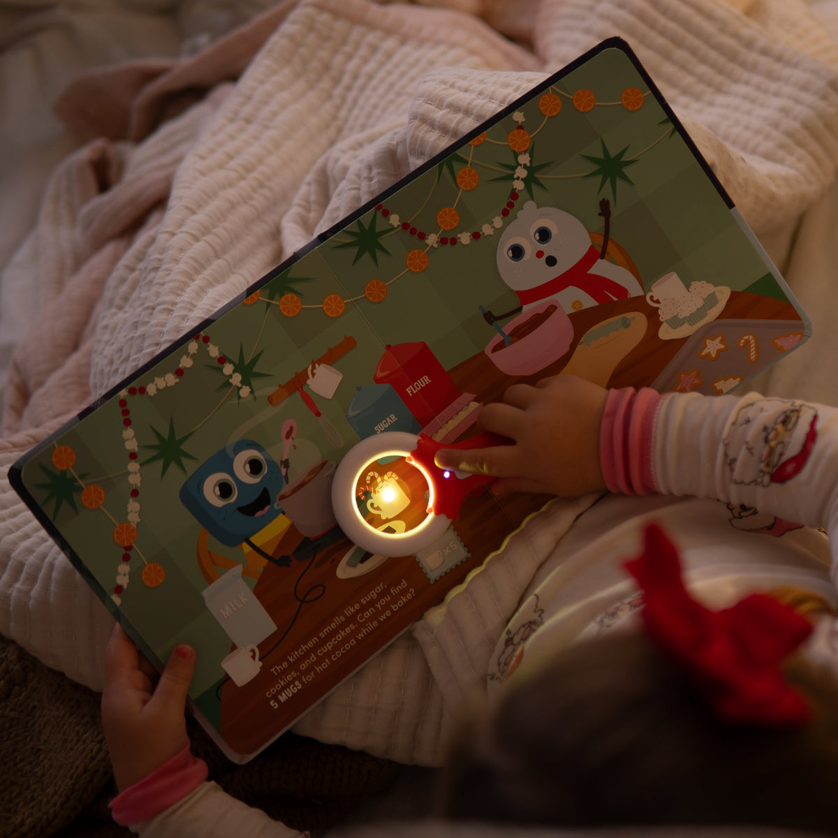 Light-Up Library™ - Seek & Find With Scoops the Snow Pal