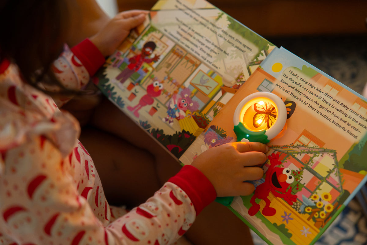 Light-Up Library - Elmo and Abby's Butterfly Friend