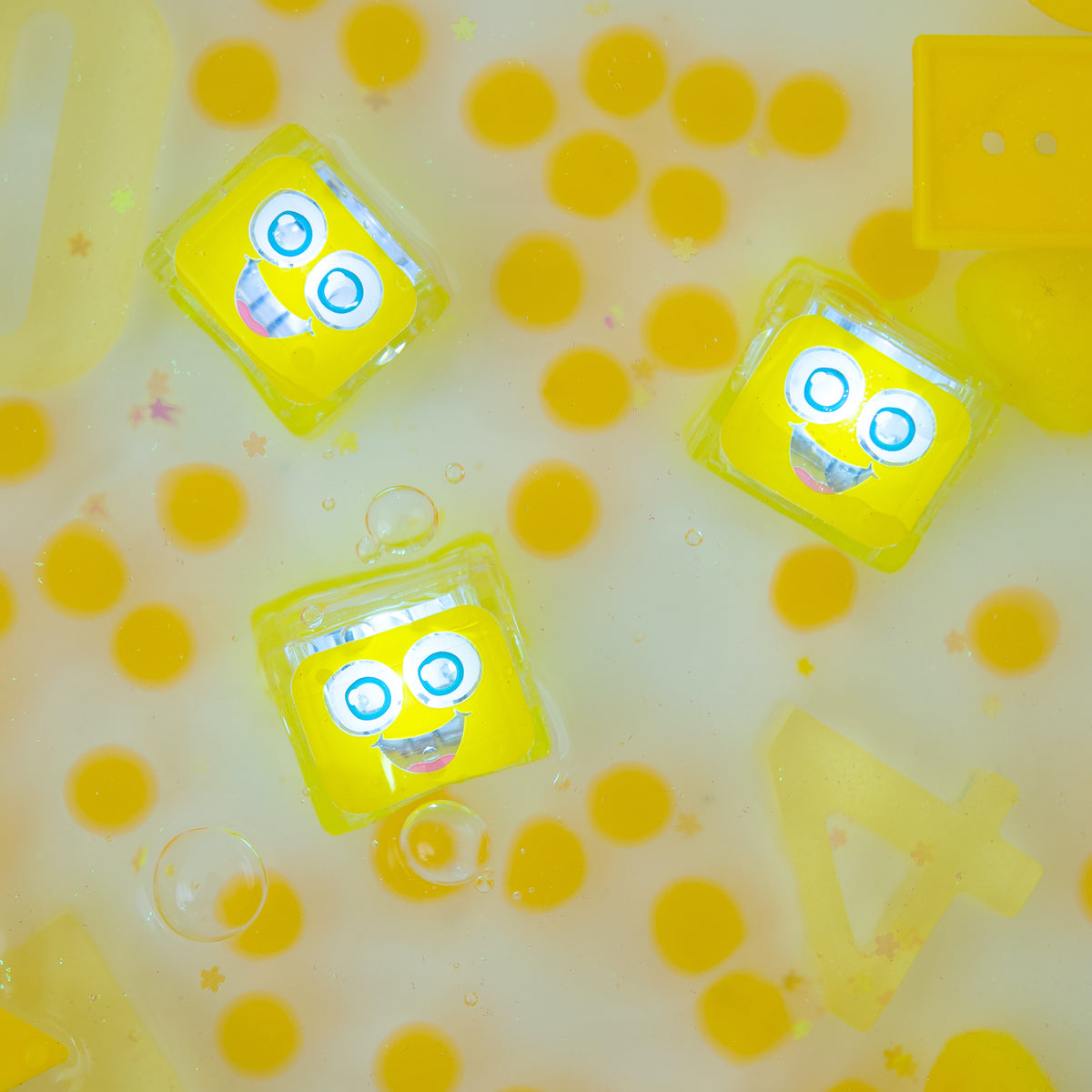 Alex Light-Up Cubes