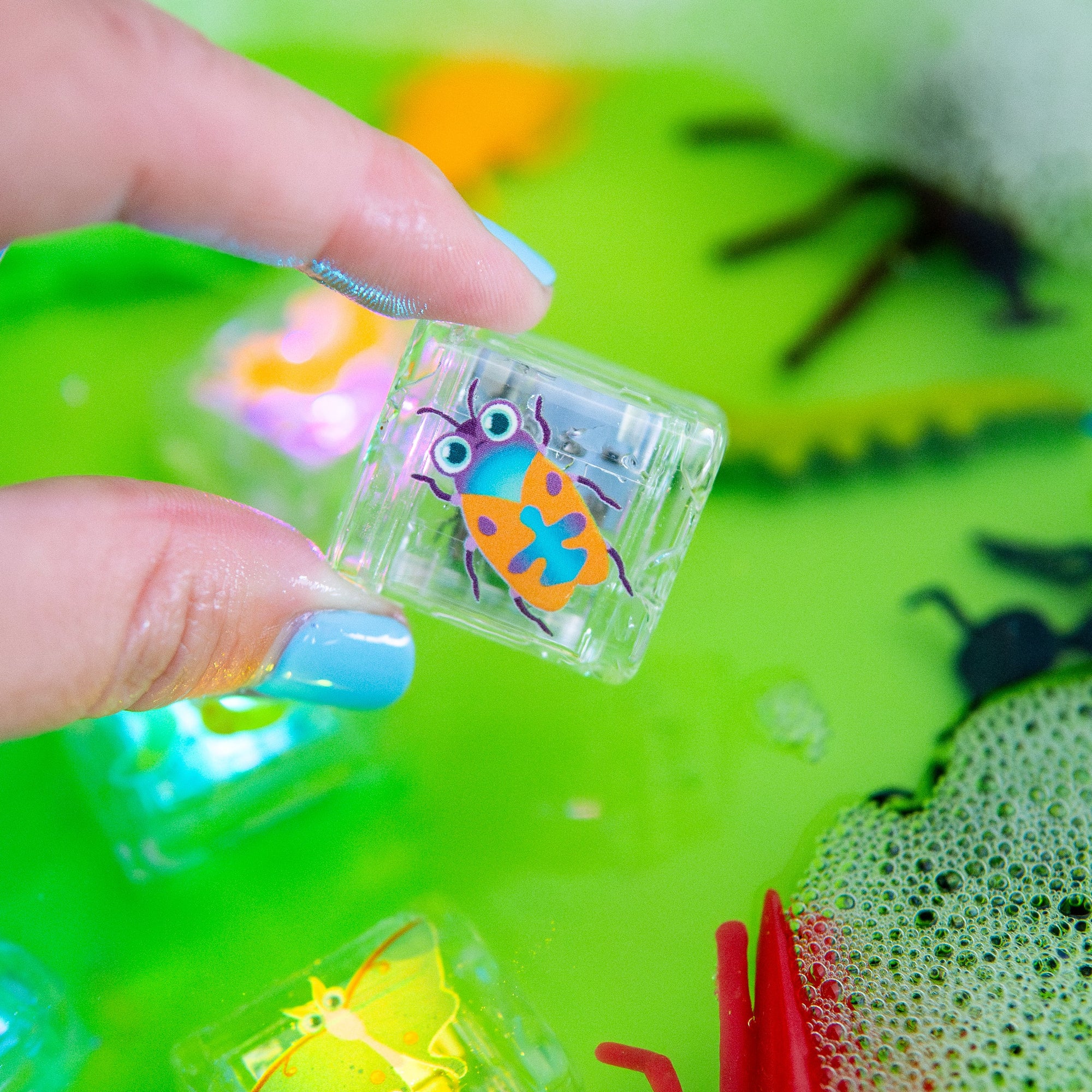 Glo Pals: 6-Pack Insects Gift Set