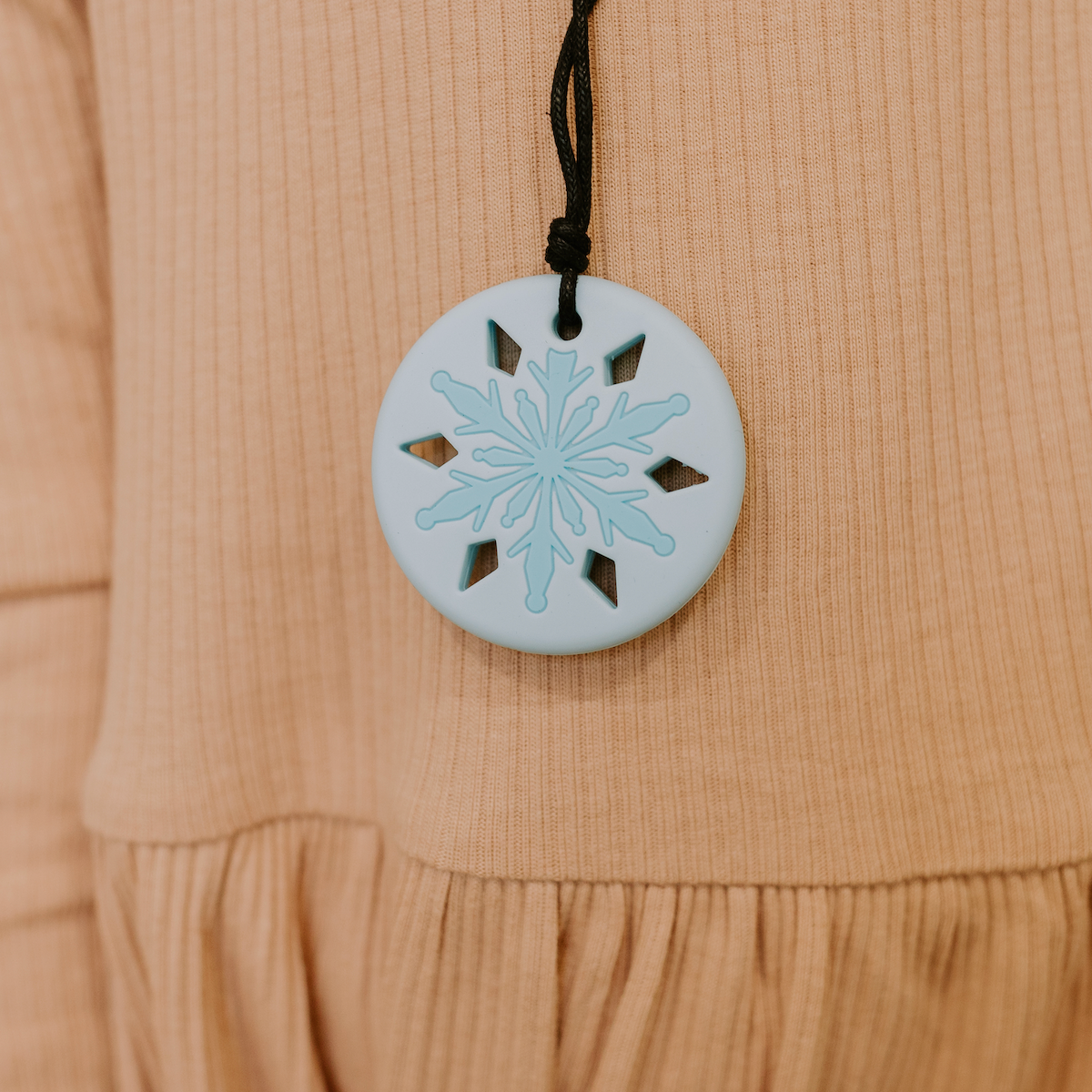 Kids Chew Pendants - Snowflake - Daylight